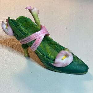 Just the Right Shoe collectable figurine..Calla Lily